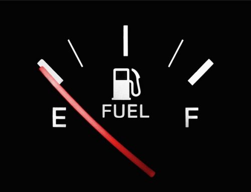 E-Fuels vs Auto elettriche due mondi a confronto